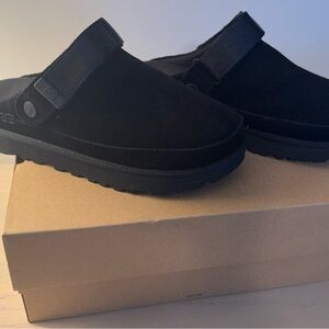 NEW Women’s Black Goldenstar Clog